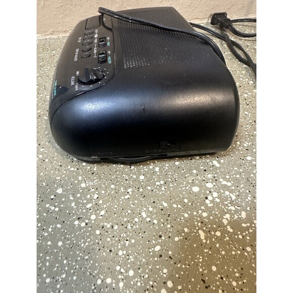 Panasonic Alarm Clock  Radio RC-6088  Red Digits Dual AM/FM Corded  Tested Works - Picture 3 of 9